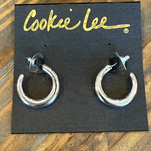 Silver Tone Hoop & Freshwater Pearl Pierced Earring Lot Cookie Lee - Picture 2 of 6